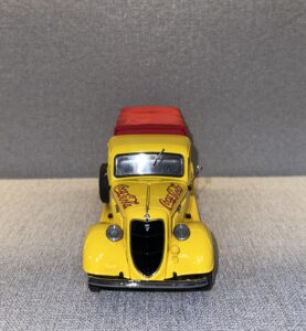 1935 FORD COCA COLA DELIVERY Yellow.3