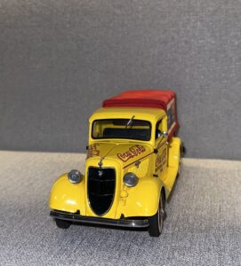 1935 FORD COCA COLA DELIVERY Yellow.4