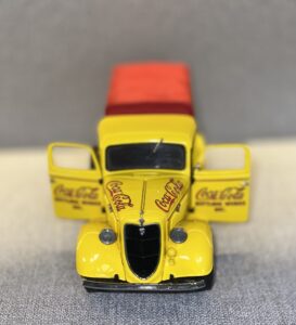 1935 FORD COCA COLA DELIVERY Yellow.5