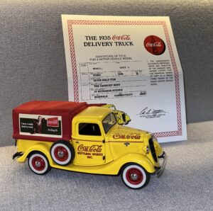 1935 FORD COCA COLA DELIVERY Yellow.7