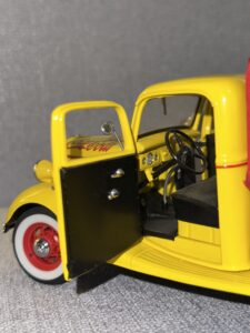 1935 FORD COCA COLA DELIVERY Yellow.8
