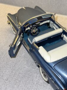 1953 BUICK SKYLARK Convertible Blue.5 heic
