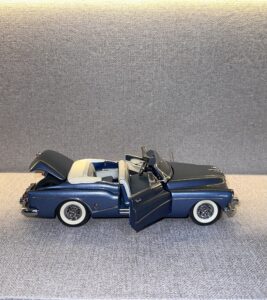 1953 BUICK SKYLARK Convertible Blue.7 heic
