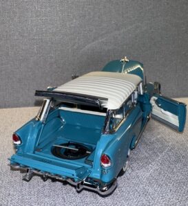 1955 CHEVROLET NOMAD Turquoise Cream.8 heic