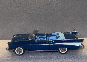 1957 CHEVROLET BEL AIR Convertible Blue.2 heic