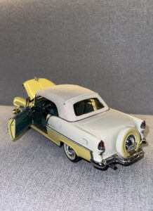 1957 CHEVROLET BEL AIR Convertible Yellow.9 heic