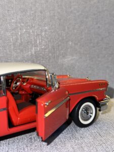1957 CHEVROLET BEL AIR Coupe Red (used).10 HEIC