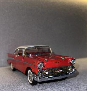 1957 CHEVROLET BEL AIR Coupe Red (used).5 heic