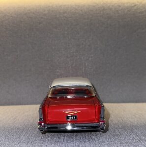 1957 CHEVROLET BEL AIR Coupe Red (used).7 heic