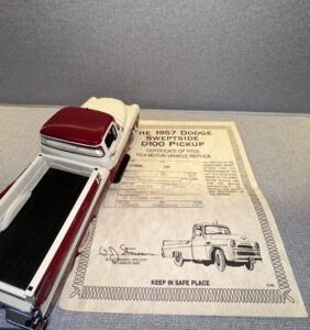 1957 DODGE SWEPTSIDE D100 Pickup Truck Red & Beige 4