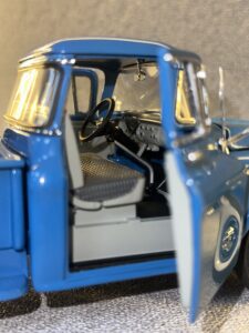 1958 CHEVROLET APACHE Blue.11 HEIC