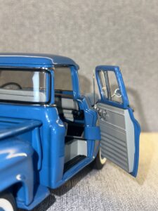 1958 CHEVROLET APACHE Blue.12 HEIC