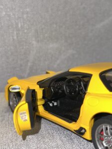 CHEVROLET CORVETTE 2003 Yellow 4