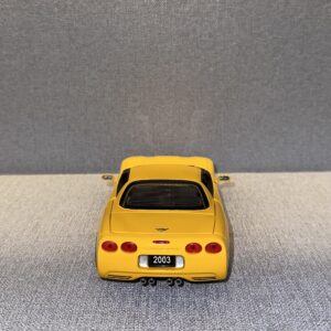 CHEVROLET CORVETTE 2003 Yellow 8