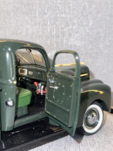 1942 Ford Pickup Dark Green.11 HEIC
