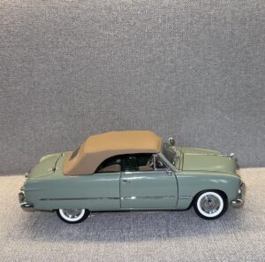1949 Ford Custom Limited Edition Convertible Light Green.14 heic