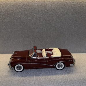 1953 Buick Skylark Convertible Burgundy Metallic Brown.2 heic