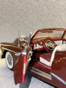 1953 Buick Skylark Convertible Burgundy Metallic Brown.7 HEIC