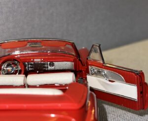 1953 Buick Skylark Limited Edition Red.9 HEIC