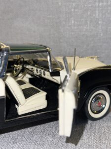 1955 Ford Fairlane Crown Victoria Black:White.9 HEIC