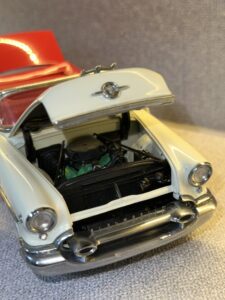 1955 Oldsmobile Super 88 Rally Red:White.10 HEIC