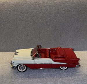 1955 Oldsmobile Super 88 Rally Red:White.5 heic