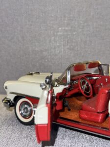 1955 Oldsmobile Super 88 Rally Red:White.6 HEIC