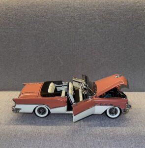 1956 Buick Roadmaster Convertible Salmon White.11 heic