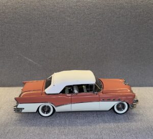 1956 Buick Roadmaster Convertible Salmon White.14 heic