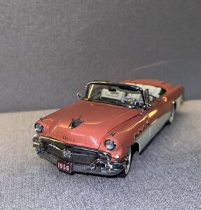 1956 Buick Roadmaster Convertible Salmon White.2 heic