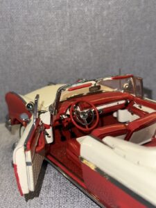 1956 FORD SUNLINER Convertible Red & Beige.6 HEIC