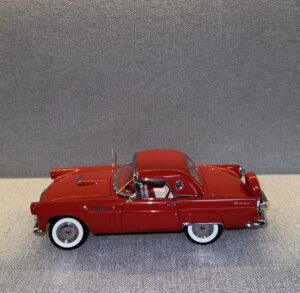1956 Ford Thunderbird Red.12(2) heic