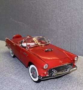 1956 Ford Thunderbird Red.5 heic