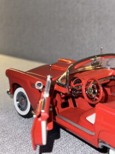 1956 Ford Thunderbird Red.6 HEIC