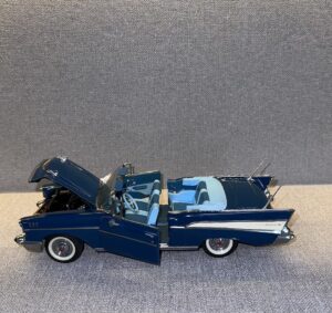 1957 Chevroelt Bel Air Used Convertible Blue (display).10 heic