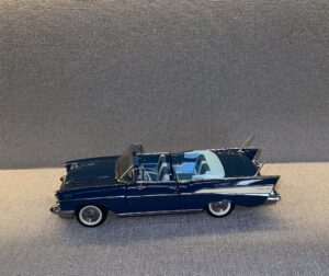 1957 Chevroelt Bel Air Used Convertible Blue (display).2(2) heic