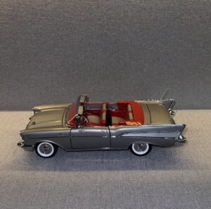 1957 Chevrolet Bel Air Fuelie Classic Silver Grey Metallic.2 heic