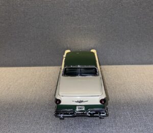 1957 Ford Fairlane 500 Skyliner Ivory & Forest Green Two-Tone.22 heic