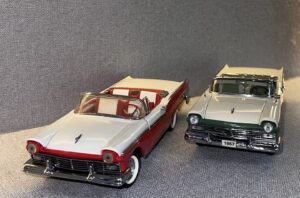 1957 Ford Fairlane 500 Skyliner Ivory & Forest Green Two-Tone.24 heic
