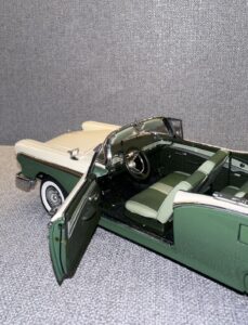 1957 Ford Fairlane 500 Skyliner Ivory & Forest Green Two-Tone.7 heic