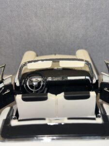1957 Ford Fairlane Skyliner 500 Two-tone Black:White.10 HEIC
