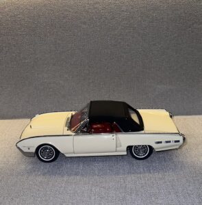 1962 Ford Thunderbird Corinthian White.15 heic
