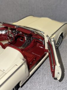 1962 Ford Thunderbird Corinthian White.9 HEIC