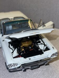 1965 Ford Thunderbird light Blue.11 HEIC