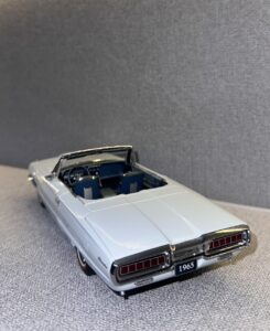 1965 Ford Thunderbird light Blue.3 heic