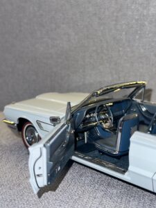 1965 Ford Thunderbird light Blue.6 HEIC