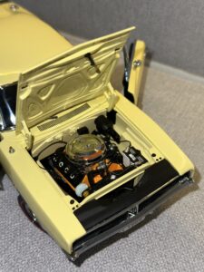 1969 Dodge Charger R:T Yellow.11 HEIC