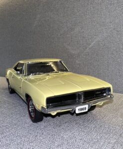 1969 Dodge Charger R:T Yellow.5 heic