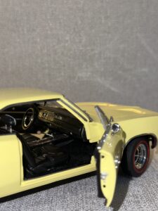 1969 Dodge Charger R:T Yellow.9 HEIC