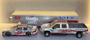 NASCAR FORD TAURUS FORD F350 CREW CAB TRAILER.23 heic